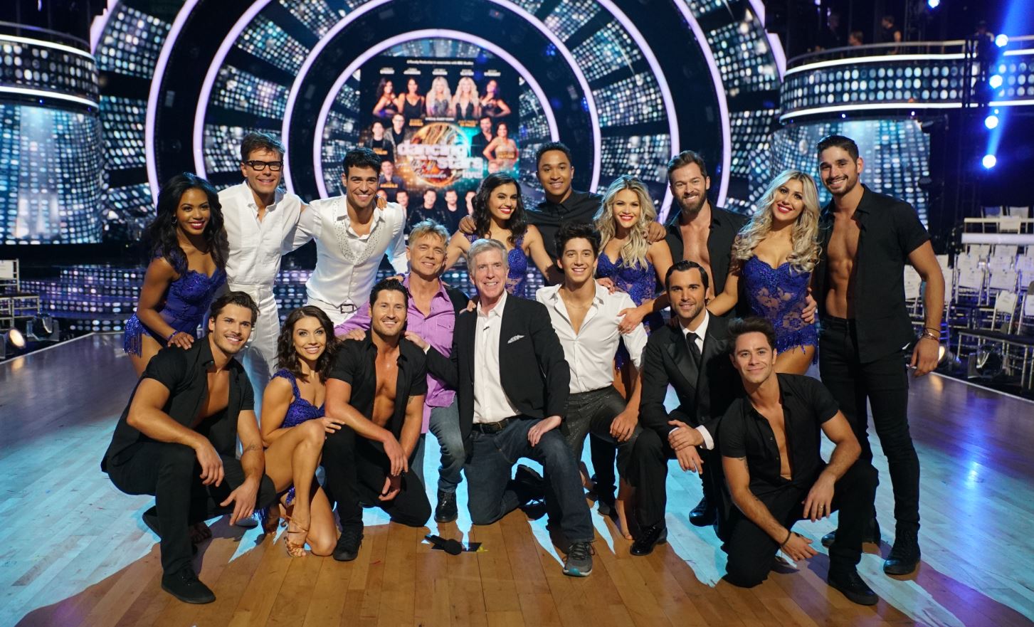 DWTS Celeb Group Photo 18 19 (002).JPG